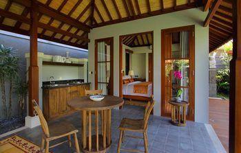 Aradhana Villa