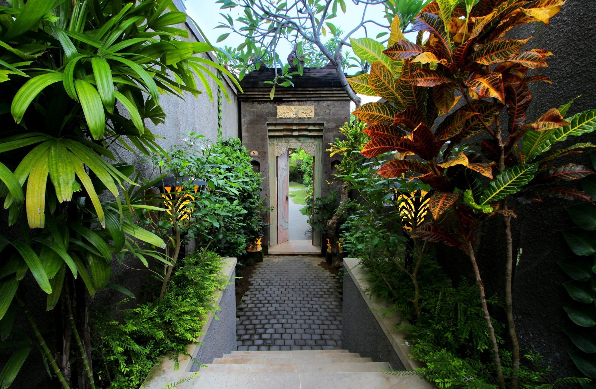Aradhana Seminyak (Bali)