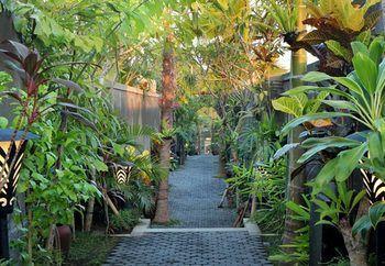 Aradhana Villa Seminyak (Bali)